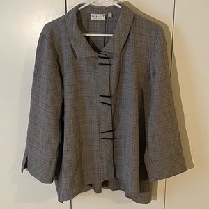 Habitat Gray and Black Textured Top, Size Large